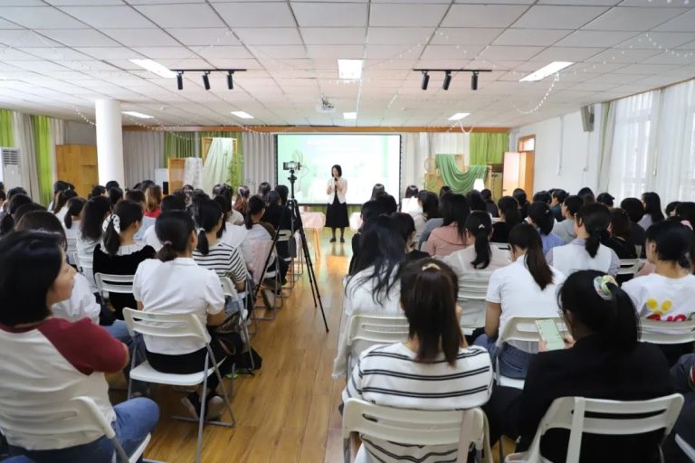 《游戏何以成为课程》|深圳市张素梅名师工作室专题研修活动